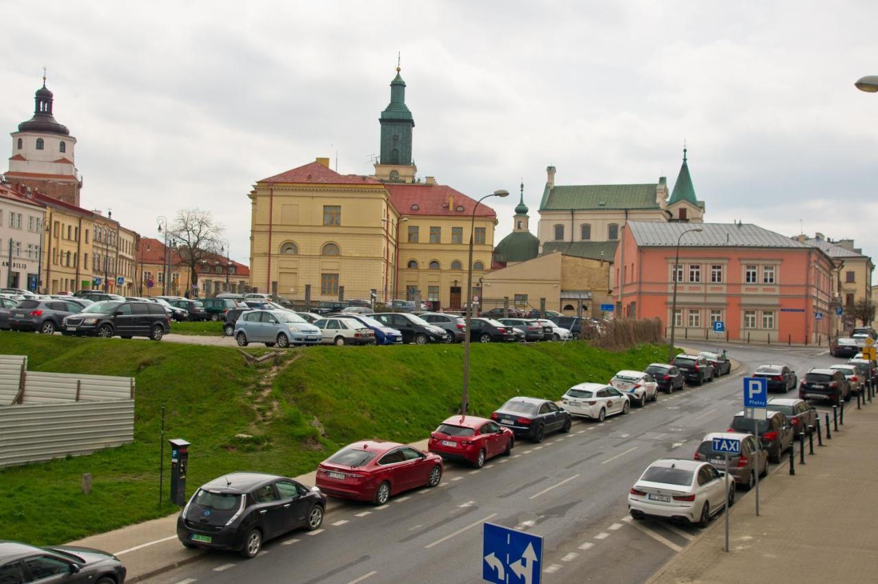Apartament Granatowy Swietoduska 12 Люблин Екстериор снимка